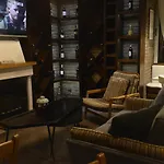 Dilo Hotel